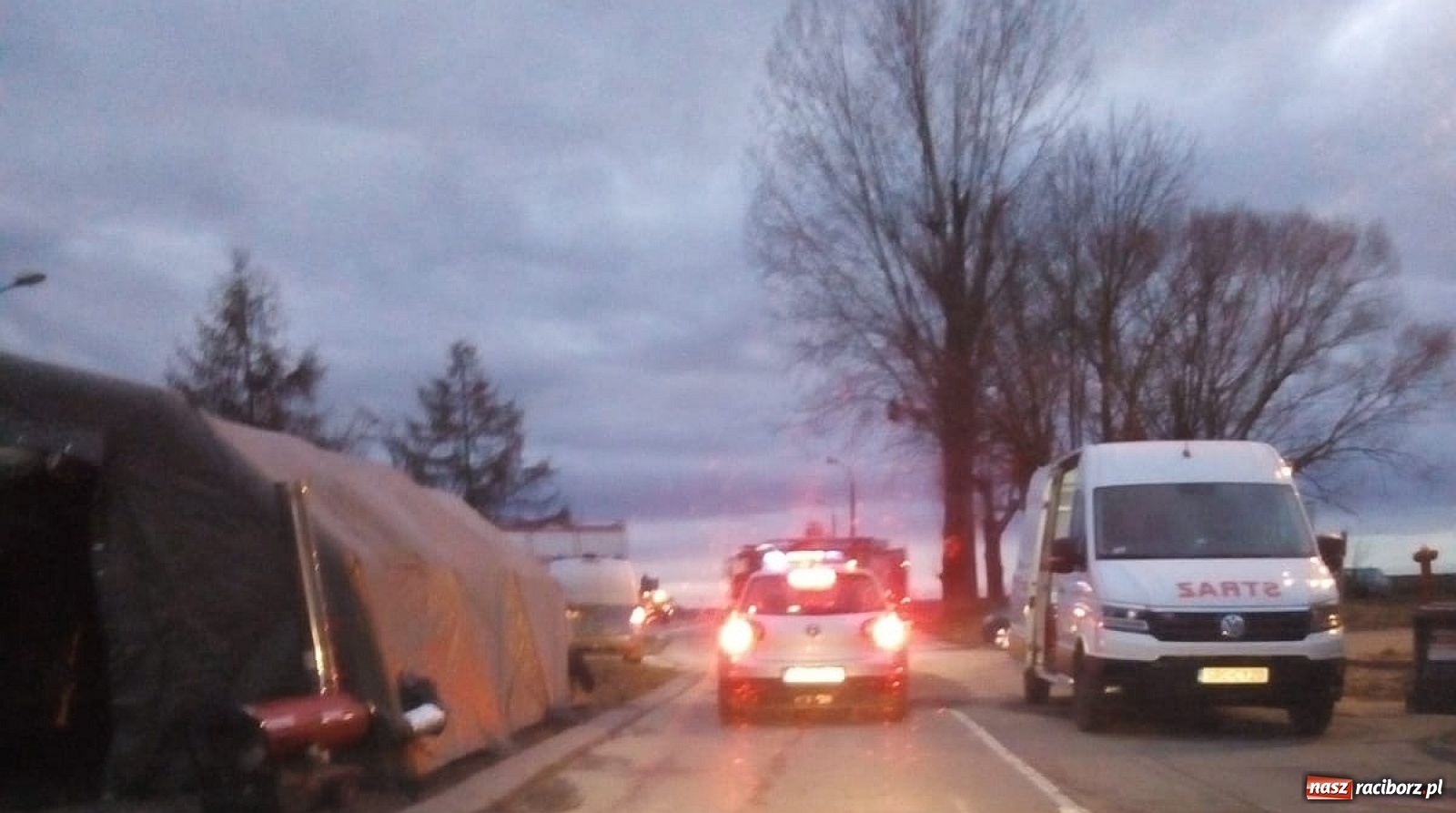 Zdjęcie w galerii na portalu naszraciborz.pl: Uruchomiono kontrole na przejściach granicznych w Chałupkach i Pietraszynie [FOTO] wiadomości z regionu