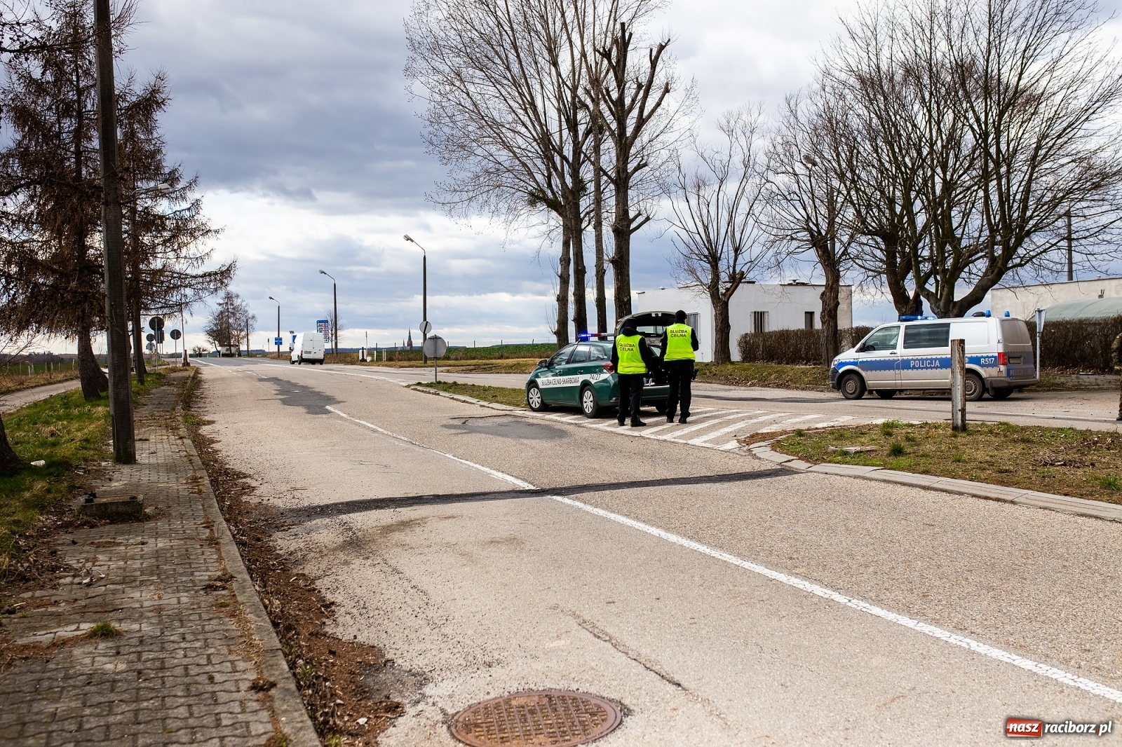 Zdjęcie w galerii na portalu naszraciborz.pl: Przejście graniczne w Pietraszynie wystawione na sprzedaż wiadomości z regionu