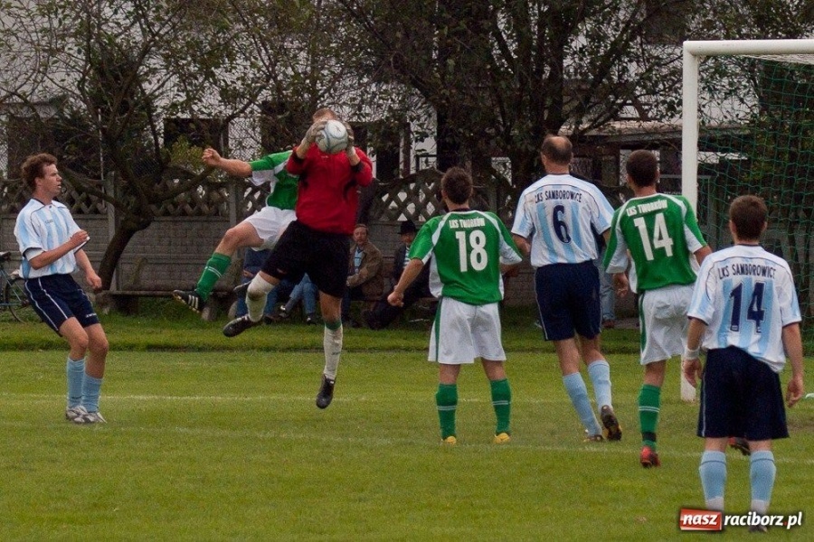 Zdjęcie w galerii na portalu naszraciborz.pl: Samborowice na kolanach wiadomości z regionu
