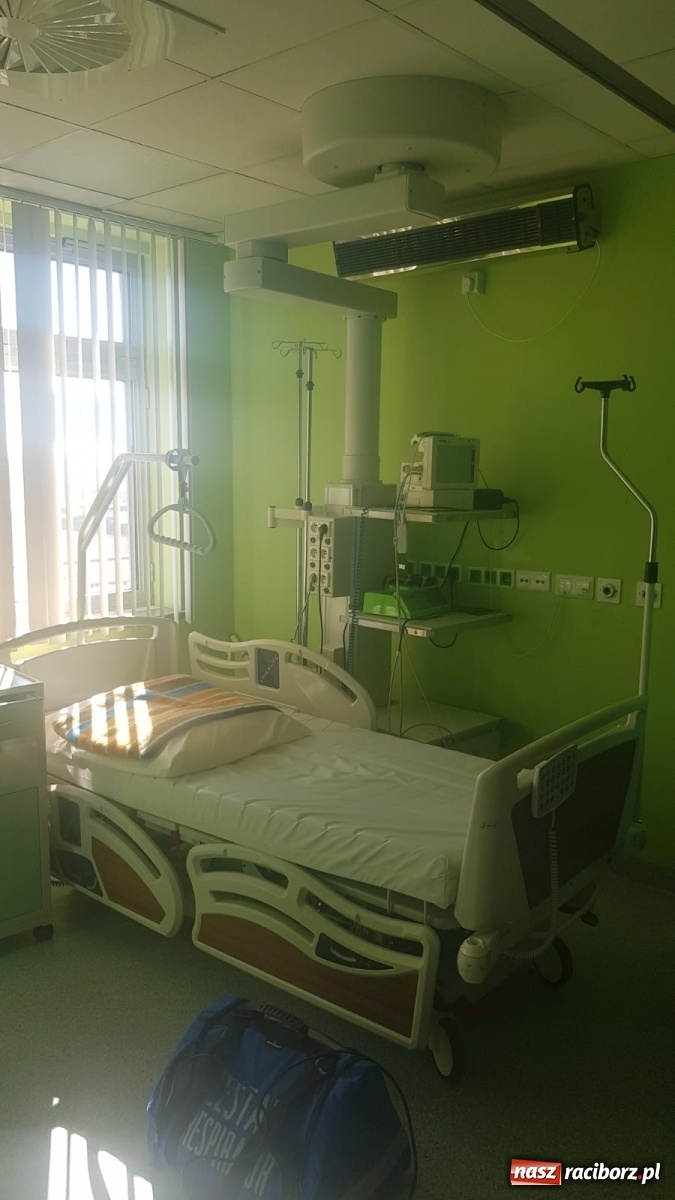 Zdjęcie w galerii na portalu naszraciborz.pl: Szpital przechodzi dezynfekcję. Od jutra gotowy na przyjęcie zarażonych COVID-19 [VIDEO] wiadomości z regionu