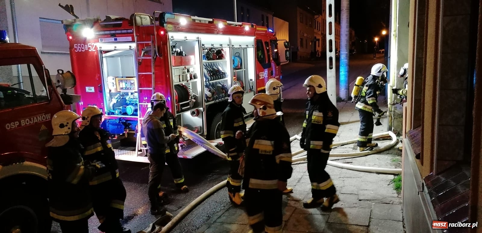 Zdjęcie w galerii na portalu naszraciborz.pl: Pożar zabudowań gospodarczych w Krzanowicach [FOTO]  wiadomości z regionu