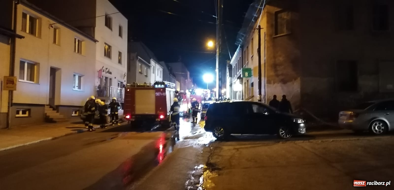 Zdjęcie w galerii na portalu naszraciborz.pl: Pożar zabudowań gospodarczych w Krzanowicach [FOTO]  wiadomości z regionu