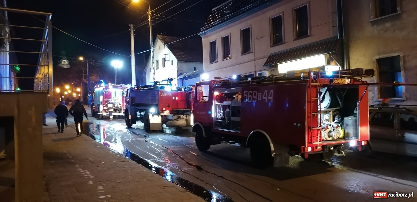 Zdjęcie w galerii na portalu naszraciborz.pl: Pożar zabudowań gospodarczych w Krzanowicach [FOTO]  wiadomości z regionu