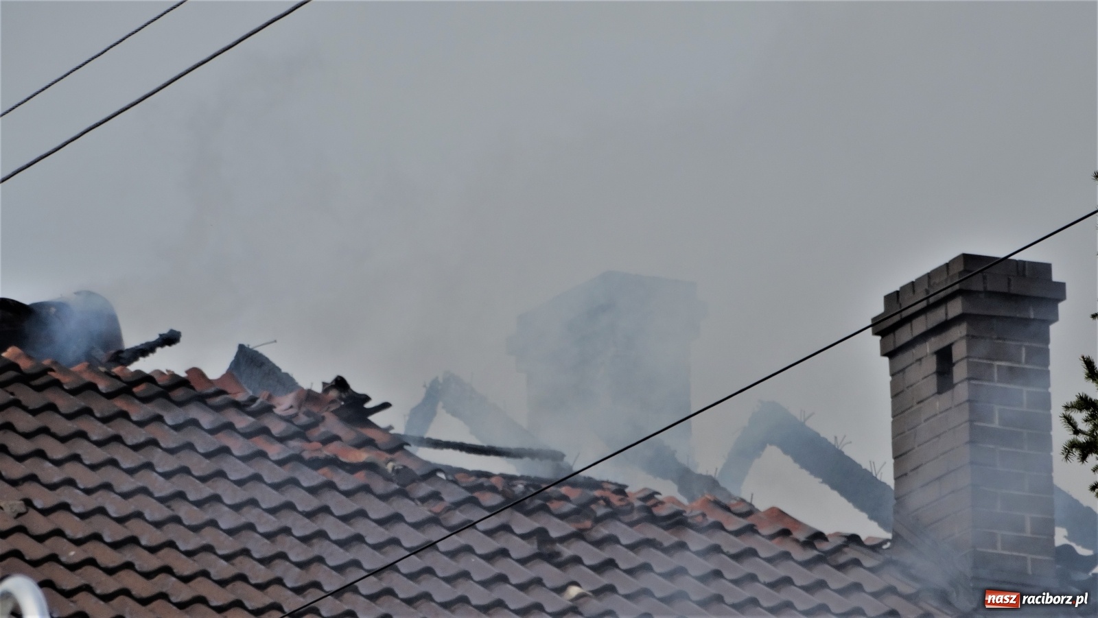 Zdjęcie w galerii na portalu naszraciborz.pl: Pożar poddasza domu w Nędzy [FOTO] wiadomości z regionu