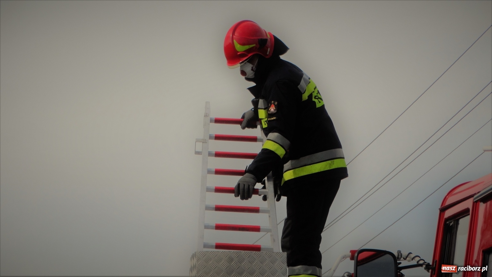Zdjęcie w galerii na portalu naszraciborz.pl: Pożar poddasza domu w Nędzy [FOTO] wiadomości z regionu