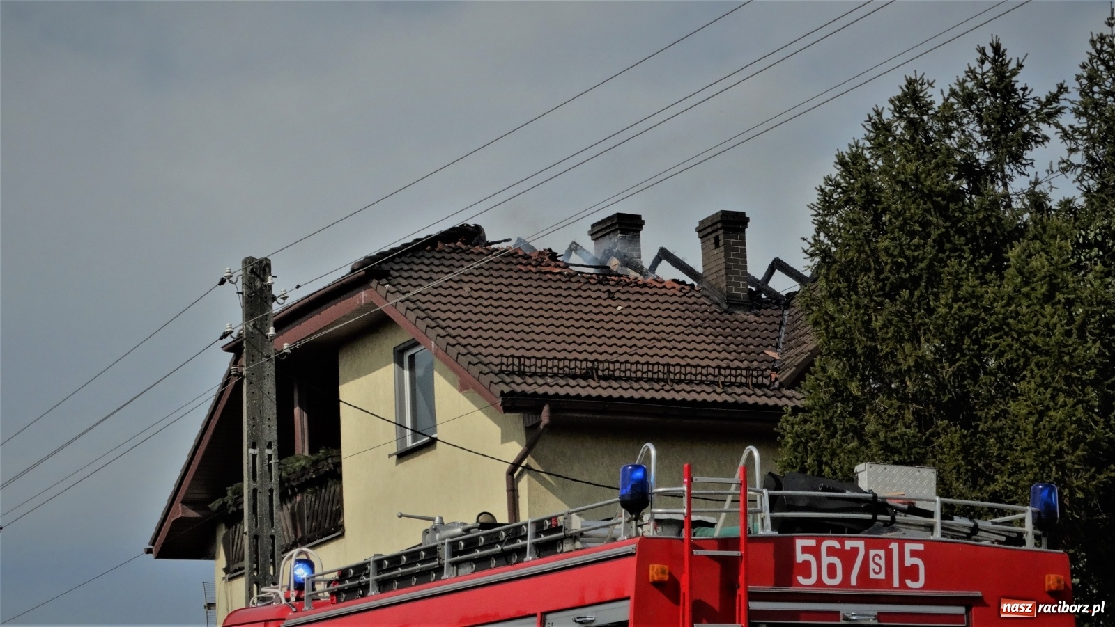 Zdjęcie w galerii na portalu naszraciborz.pl: Pożar poddasza domu w Nędzy [FOTO] wiadomości z regionu