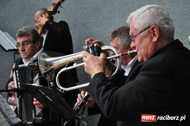 Zdjęcie w galerii na portalu naszraciborz.pl: Divertimento zadebiutowało w muszelce wiadomości z regionu
