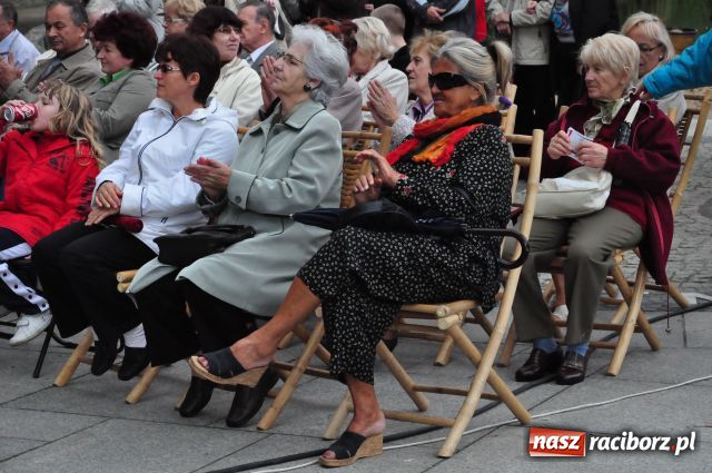 Zdjęcie w galerii na portalu naszraciborz.pl: Divertimento zadebiutowało w muszelce wiadomości z regionu