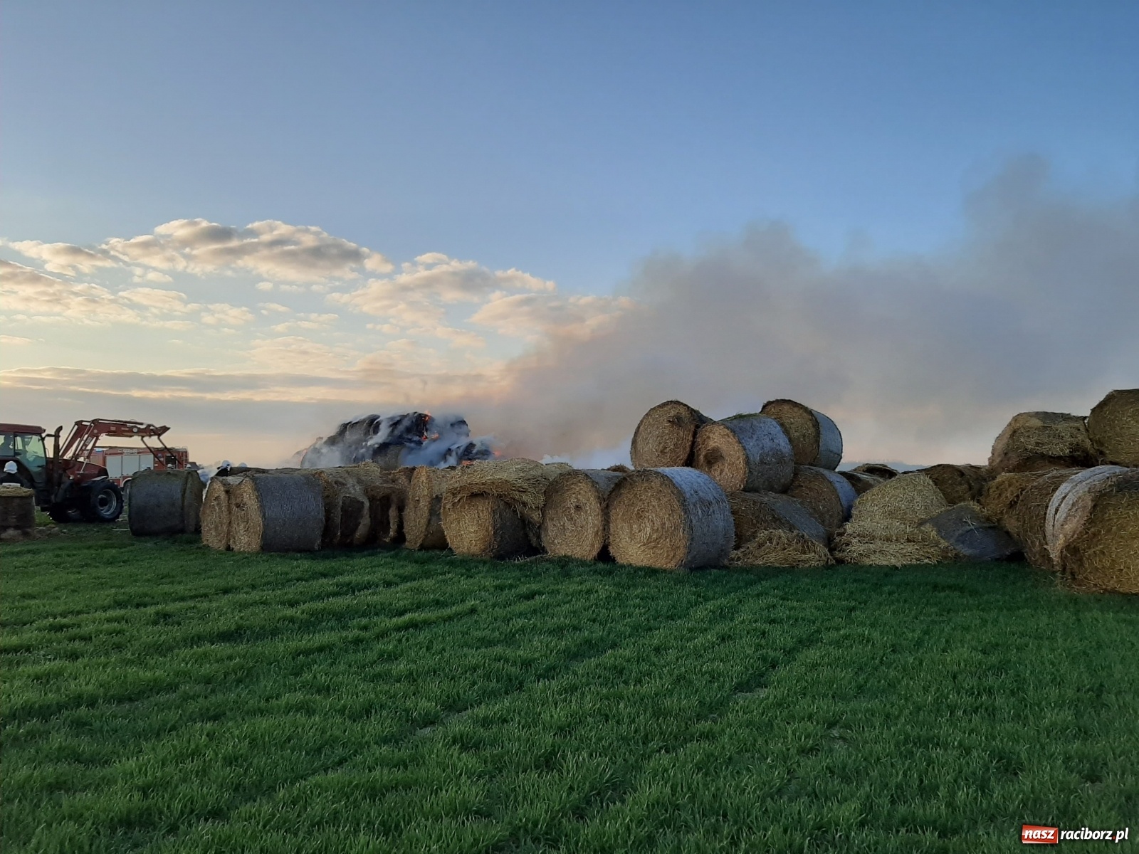 Zdjęcie w galerii na portalu naszraciborz.pl: Podpalacz wciąż grasuje. Podpalenie w Tworkowie [FOTO] wiadomości z regionu
