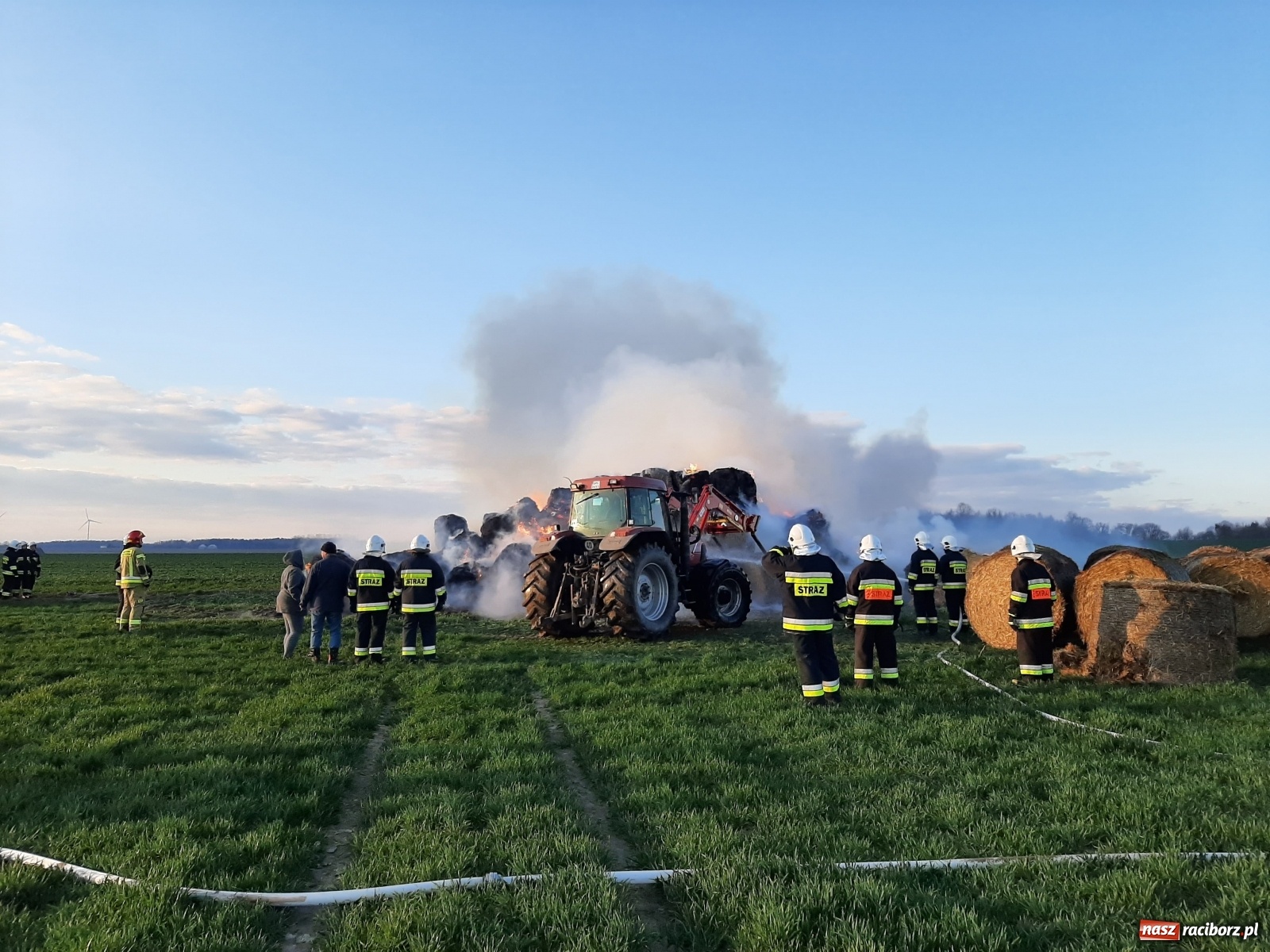 Zdjęcie w galerii na portalu naszraciborz.pl: Podpalacz wciąż grasuje. Podpalenie w Tworkowie [FOTO] wiadomości z regionu