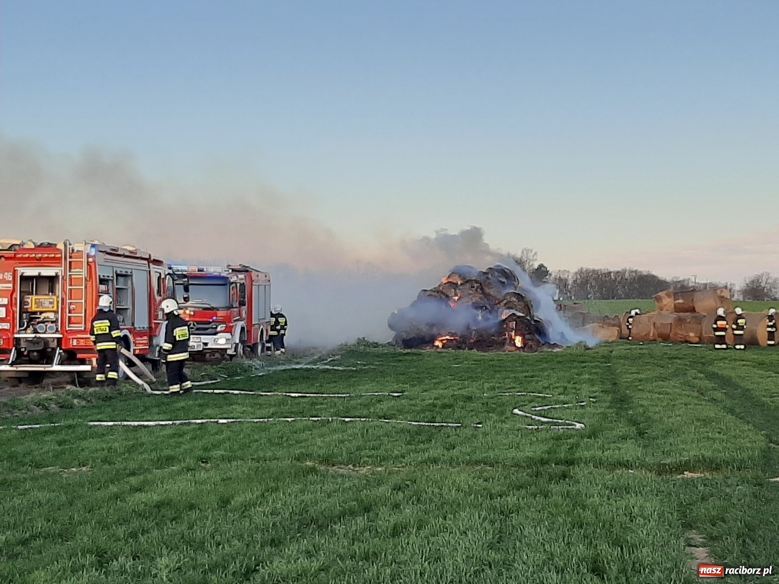 Zdjęcie w galerii na portalu naszraciborz.pl: Podpalacz wciąż grasuje. Podpalenie w Tworkowie [FOTO] wiadomości z regionu