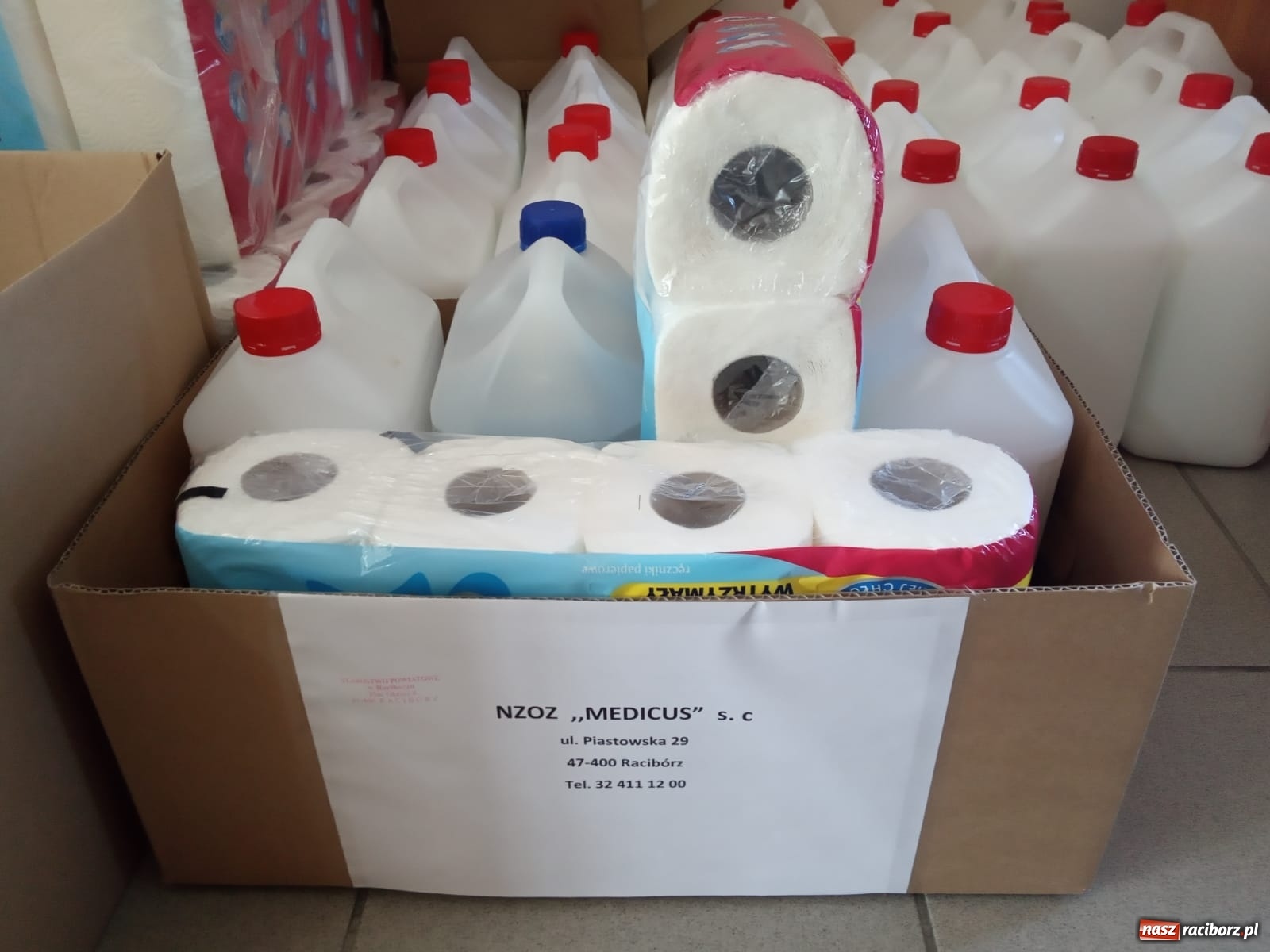 Zdjęcie w galerii na portalu naszraciborz.pl: Braki, żądania, korki na granicy. Walka z koronawirusem rodzi coraz więcej problemów  wiadomości z regionu