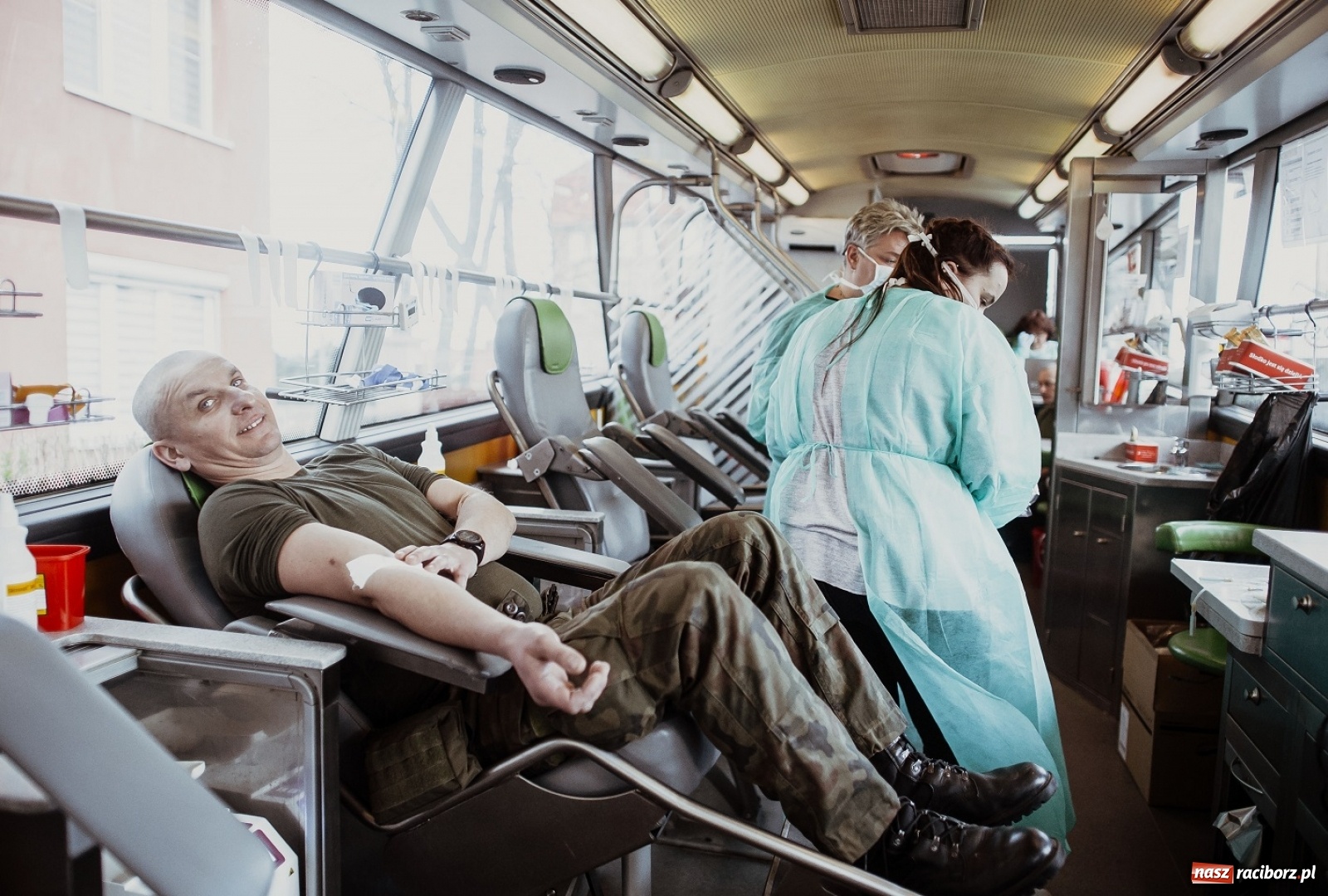 Zdjęcie w galerii na portalu naszraciborz.pl: Terytorialsi reagują na apele centrów krwiodawstwa wiadomości z regionu