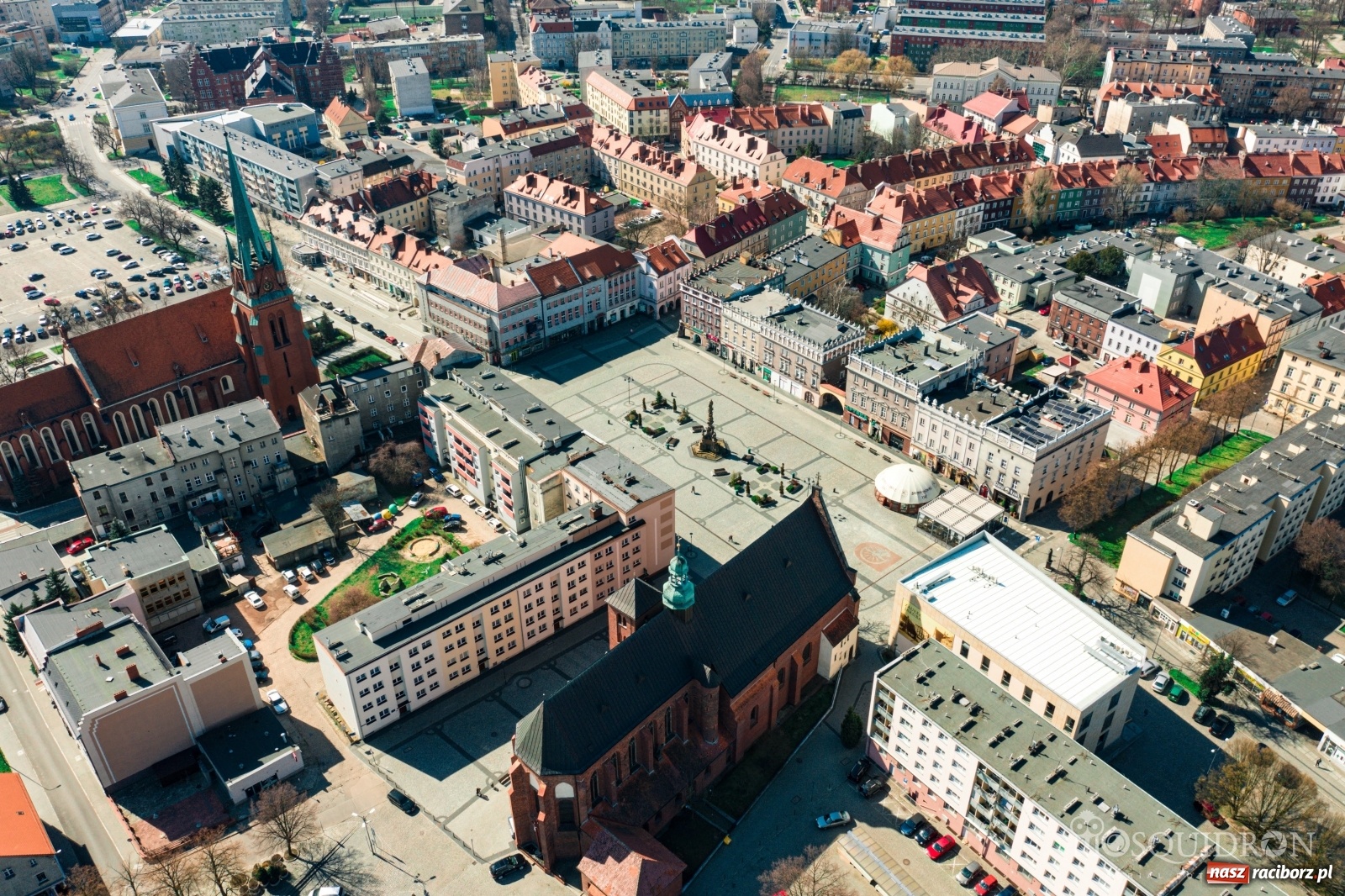 Zdjęcie w galerii na portalu naszraciborz.pl: Racibórz w czasie epidemii. Miasto bez ludzi! [FOTO] wiadomości z regionu