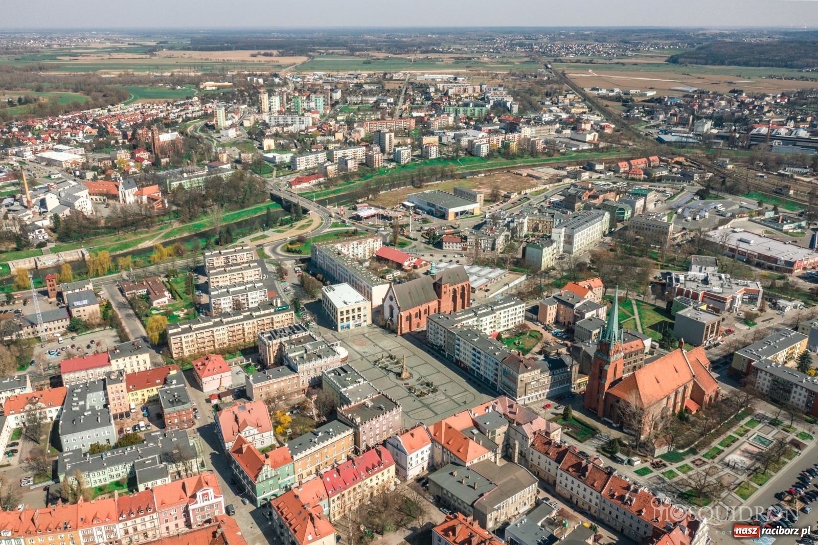 Zdjęcie w galerii na portalu naszraciborz.pl: Racibórz w czasie epidemii. Miasto bez ludzi! [FOTO] wiadomości z regionu