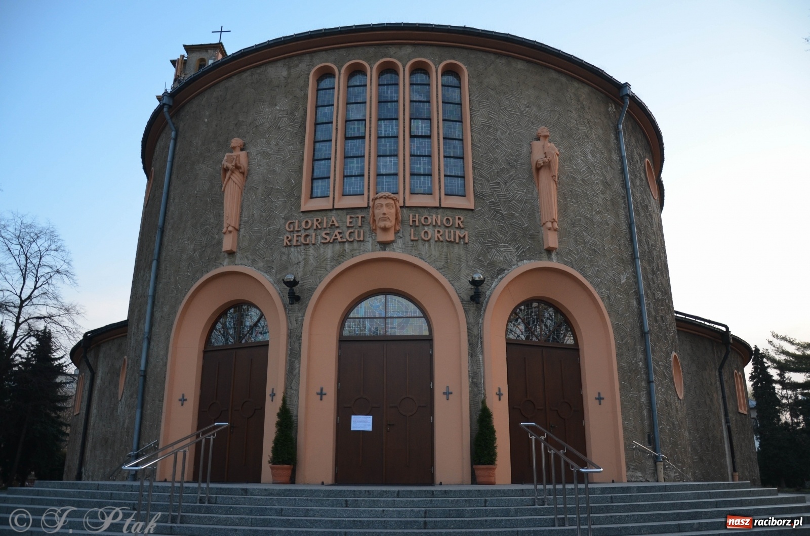 Zdjęcie w galerii na portalu naszraciborz.pl: Racibórz - miasto w bezruchu [FOTO]  wiadomości z regionu