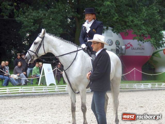 Zdjęcie w galerii na portalu naszraciborz.pl: Raciborzanie w Zakrzowie wiadomości z regionu