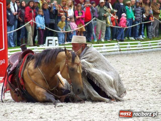 Zdjęcie w galerii na portalu naszraciborz.pl: Raciborzanie w Zakrzowie wiadomości z regionu