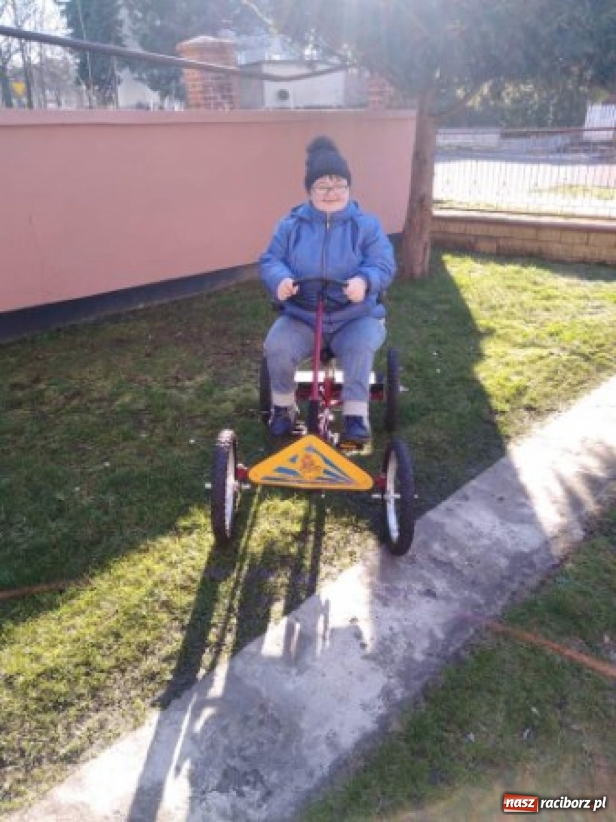 Zdjęcie w galerii na portalu naszraciborz.pl: Uczniowie ZSS radzą sobie z nauczaniem zdalnym wiadomości z regionu