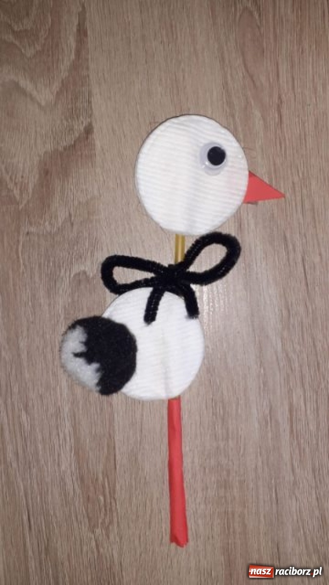 Zdjęcie w galerii na portalu naszraciborz.pl: Uczniowie ZSS radzą sobie z nauczaniem zdalnym wiadomości z regionu