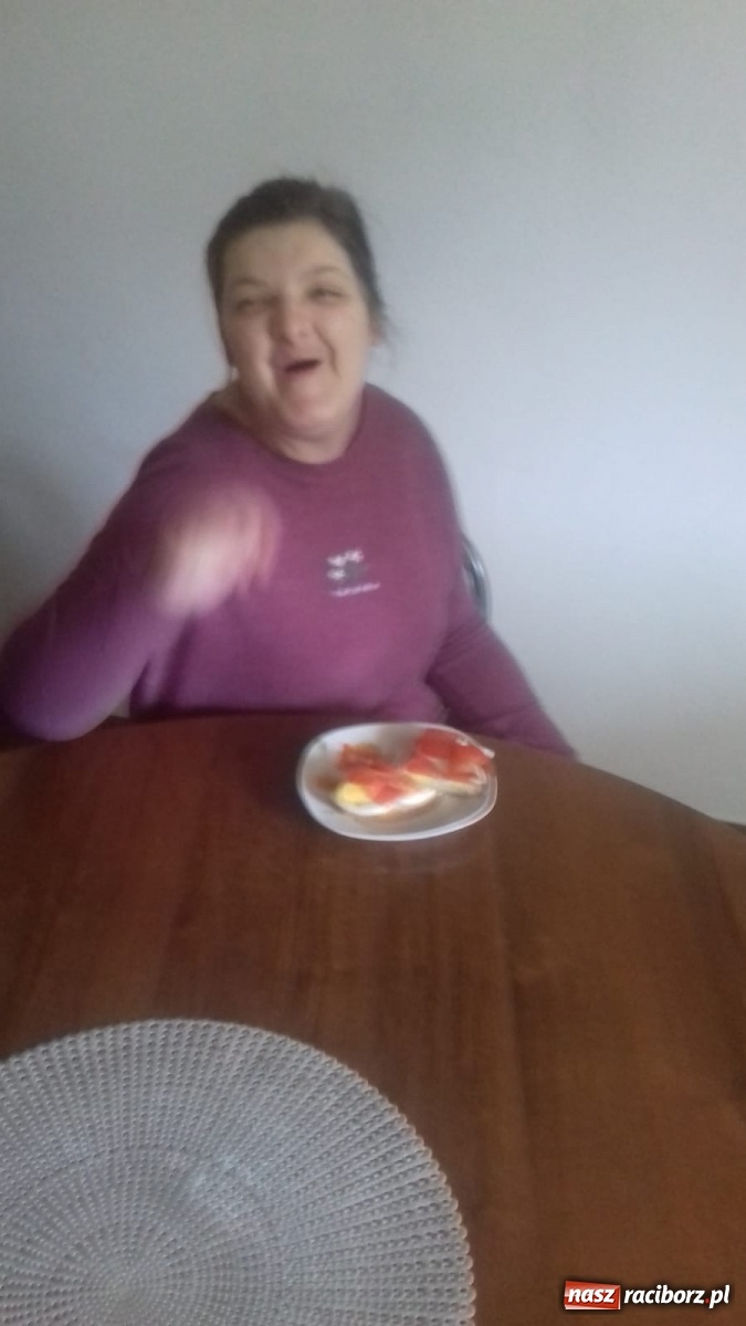 Zdjęcie w galerii na portalu naszraciborz.pl: Uczniowie ZSS radzą sobie z nauczaniem zdalnym wiadomości z regionu