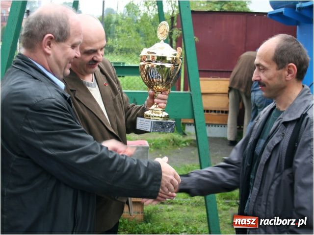 Zdjęcie w galerii na portalu naszraciborz.pl: Gołębie loty na urodziny Solidarności wiadomości z regionu