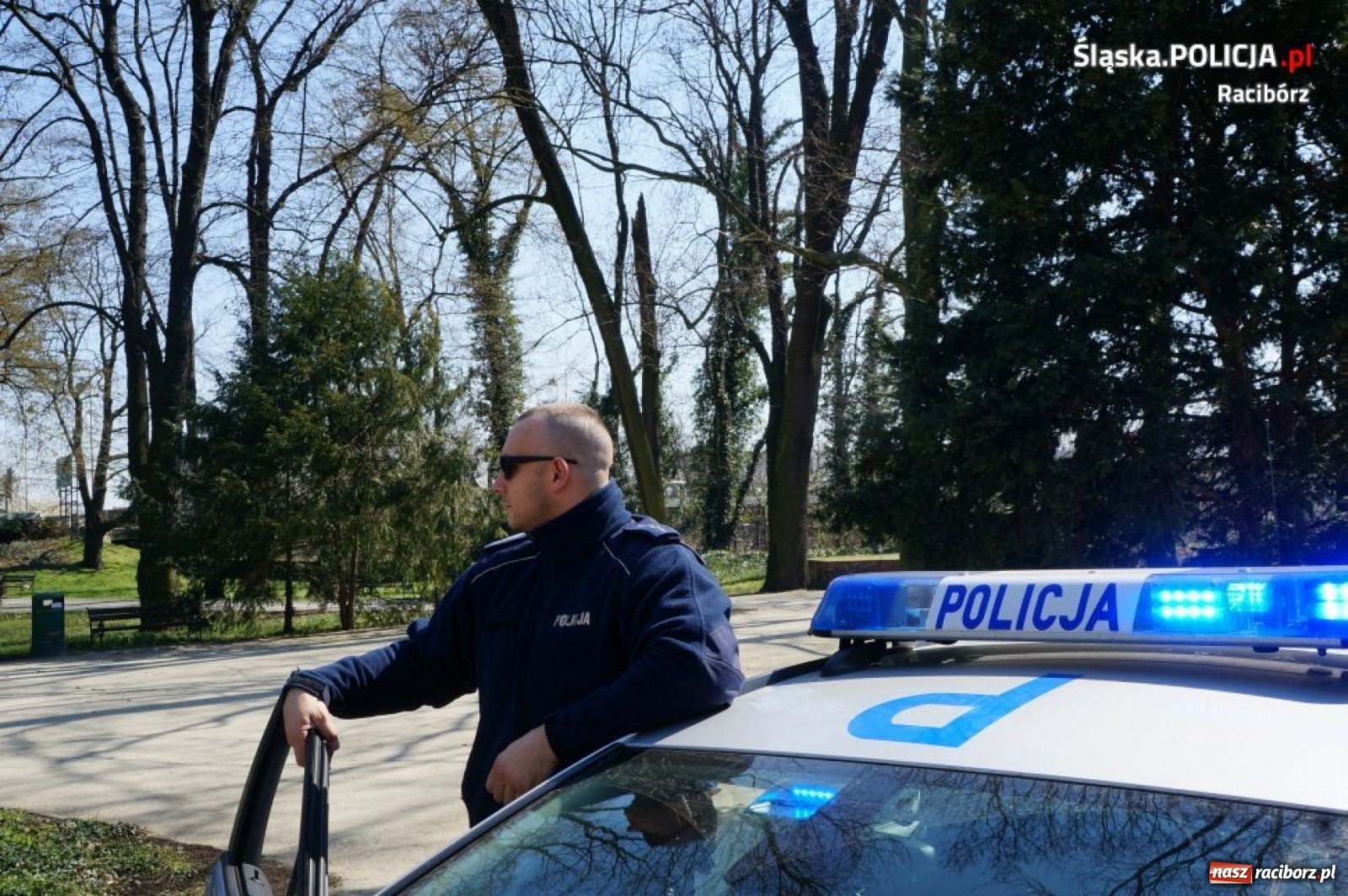 Zdjęcie w galerii na portalu naszraciborz.pl: Raciborska policja kontroluje przestrzeganie ograniczeń wiadomości z regionu