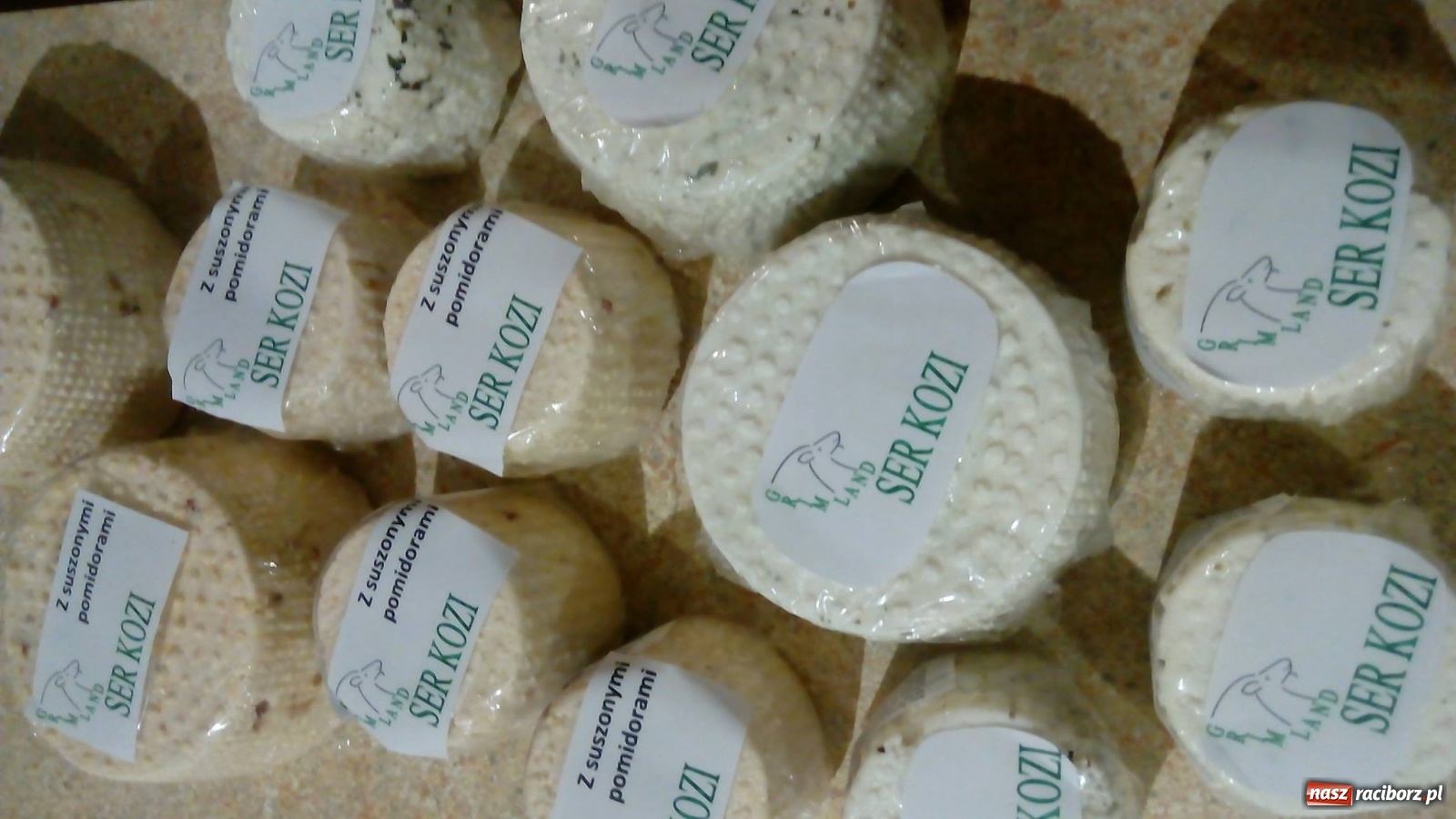 Zdjęcie w galerii na portalu naszraciborz.pl: Kozie sery z podraciborskiego Grimland’u  wiadomości z regionu