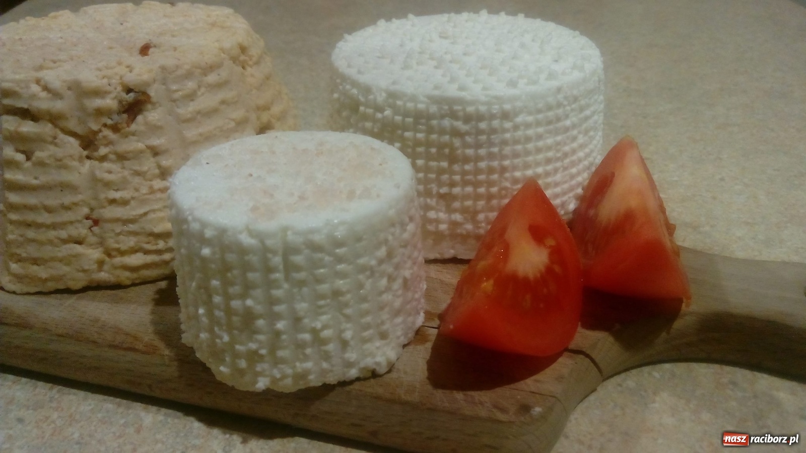 Zdjęcie w galerii na portalu naszraciborz.pl: Kozie sery z podraciborskiego Grimland’u  wiadomości z regionu