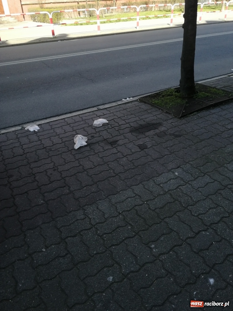 Zdjęcie w galerii na portalu naszraciborz.pl: Z redakcyjnej poczty. To, co się dzieje, to paranoja! wiadomości z regionu