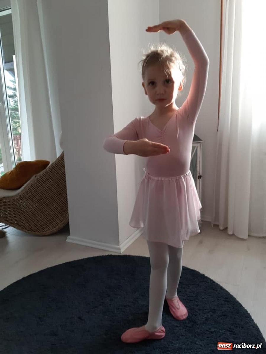 Zdjęcie w galerii na portalu naszraciborz.pl: MDK prowadzi zajęcia w formule zdalnej wiadomości z regionu