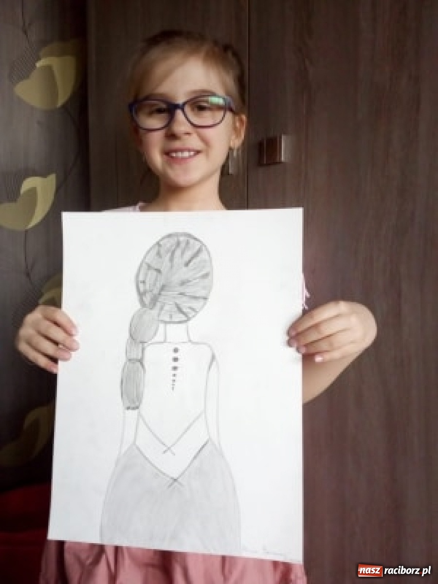 Zdjęcie w galerii na portalu naszraciborz.pl: MDK prowadzi zajęcia w formule zdalnej wiadomości z regionu