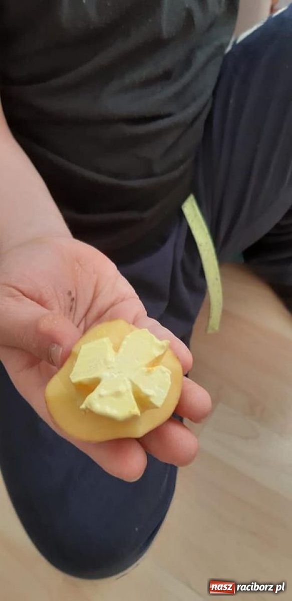 Zdjęcie w galerii na portalu naszraciborz.pl: MDK prowadzi zajęcia w formule zdalnej wiadomości z regionu