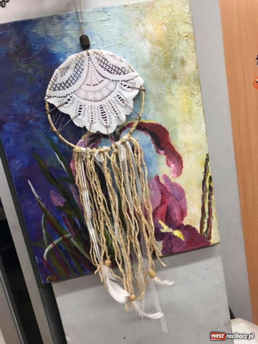 Zdjęcie w galerii na portalu naszraciborz.pl: MDK prowadzi zajęcia w formule zdalnej wiadomości z regionu