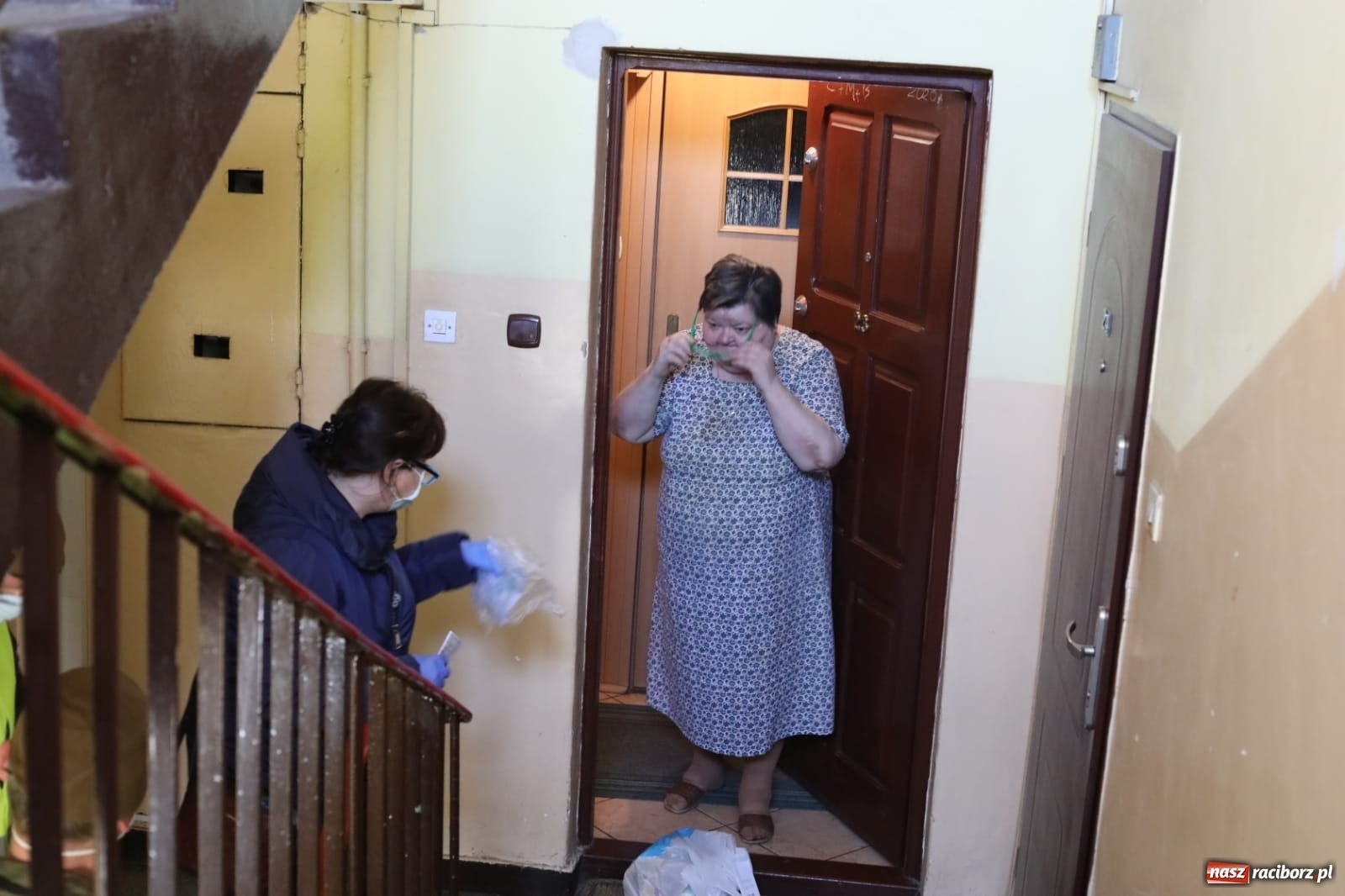 Zdjęcie w galerii na portalu naszraciborz.pl: Śląscy terytorialsi rozwieźli już blisko siedem ton żywności wiadomości z regionu