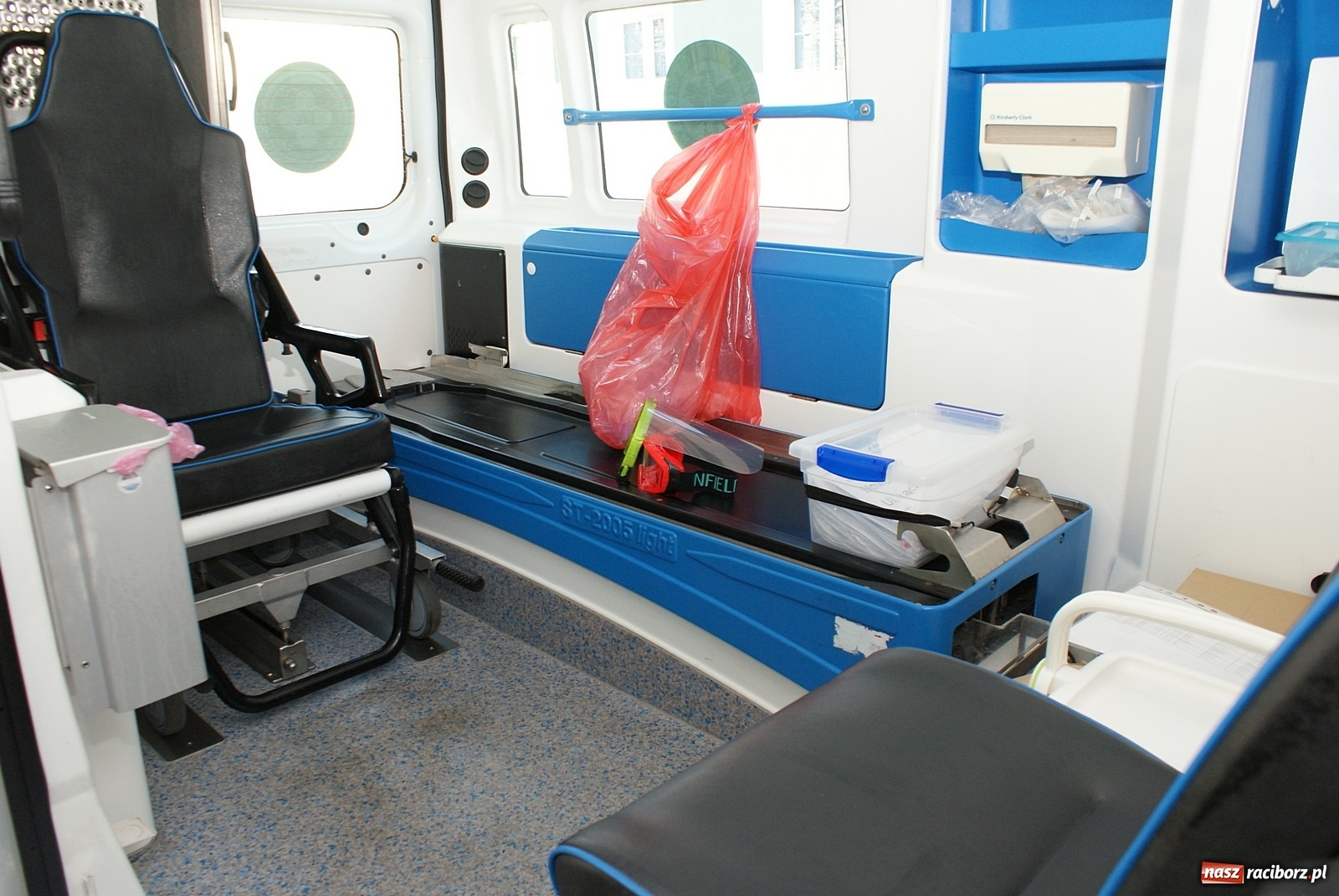 Zdjęcie w galerii na portalu naszraciborz.pl: Raciborski wymazobus ruszył w trasę. Zobacz wnętrze pojazdu wiadomości z regionu