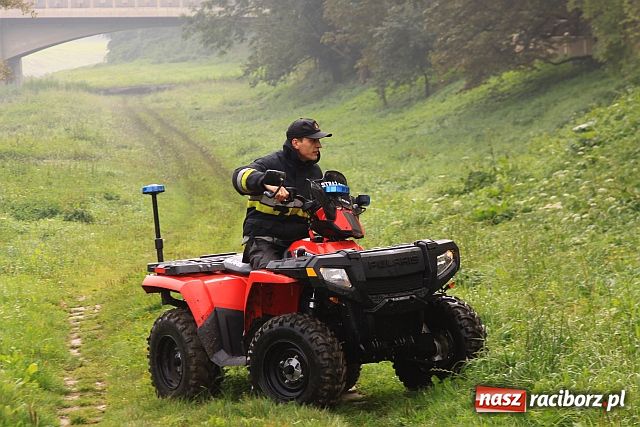 Zdjęcie w galerii na portalu naszraciborz.pl: Strażacy testowali quad  wiadomości z regionu