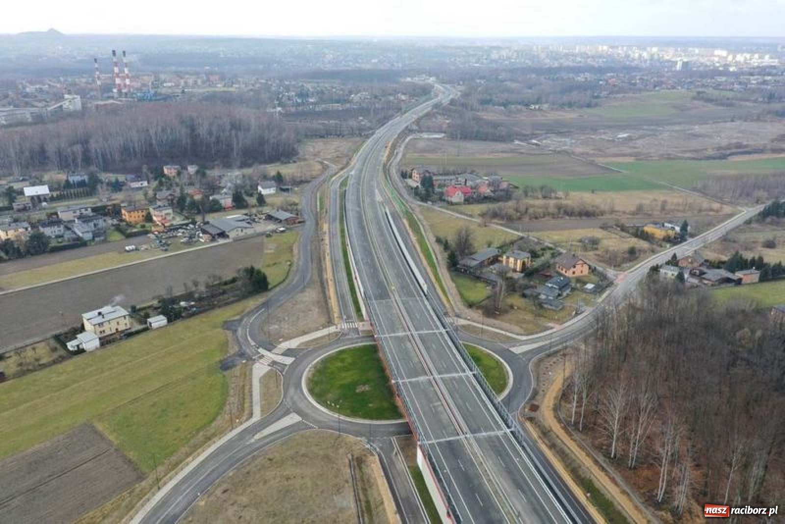 Zdjęcie w galerii na portalu naszraciborz.pl: Otwarto rybnicki odcinek drogi Racibórz-Pszczyna wiadomości z regionu