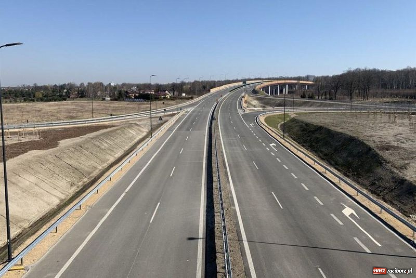 Zdjęcie w galerii na portalu naszraciborz.pl: Otwarto rybnicki odcinek drogi Racibórz-Pszczyna wiadomości z regionu