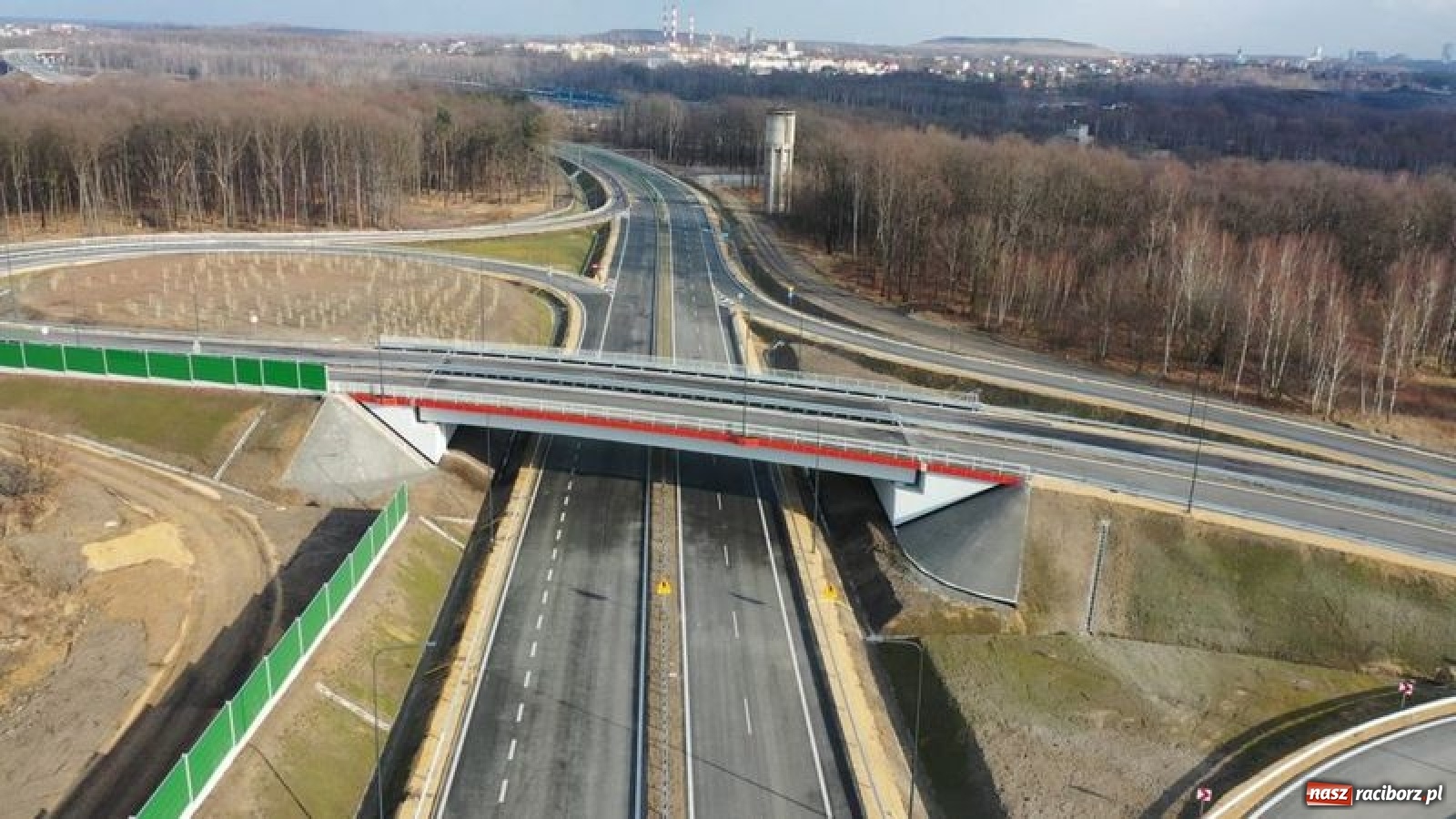 Zdjęcie w galerii na portalu naszraciborz.pl: Otwarto rybnicki odcinek drogi Racibórz-Pszczyna wiadomości z regionu