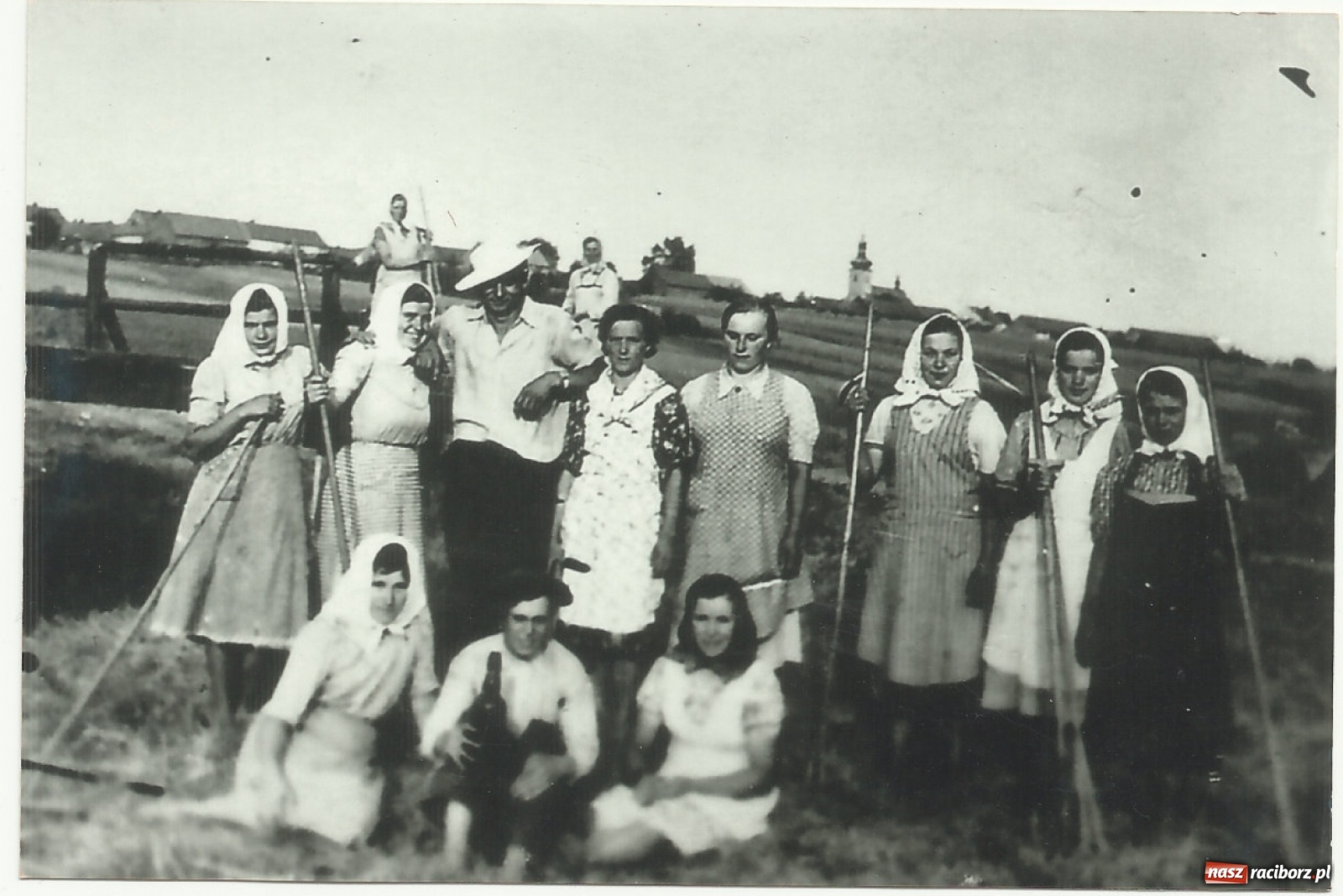 Zdjęcie w galerii na portalu naszraciborz.pl: Dawni mieszkańcy wojnowickiego pałacu  wiadomości z regionu