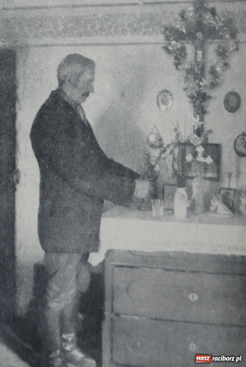 Zdjęcie w galerii na portalu naszraciborz.pl: Na dźwięk wielkanocnych dzwonów ludzie wyrzucali nienawiść z serc swoich  wiadomości z regionu