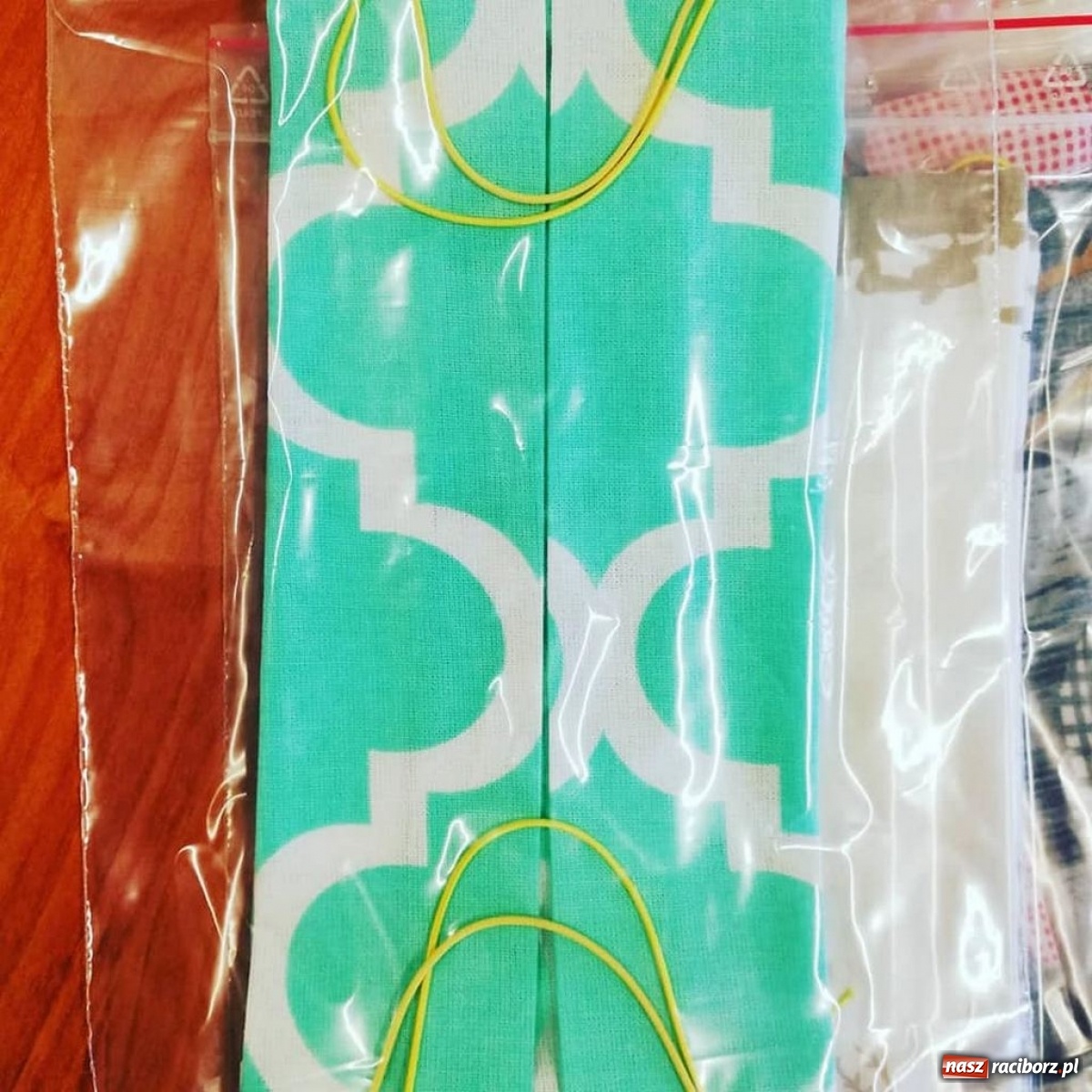 Zdjęcie w galerii na portalu naszraciborz.pl: Maszyny do szycia poszły w ruch. Kuźnia Kultury szyje maseczki wiadomości z regionu