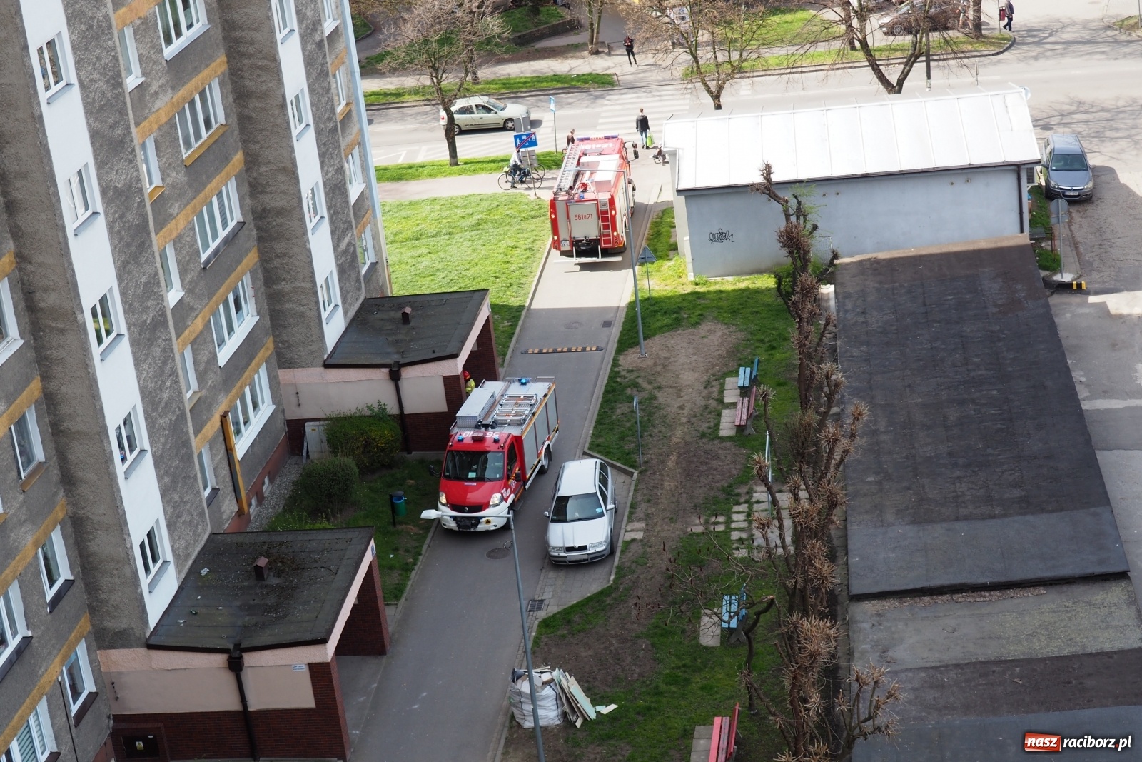 Zdjęcie w galerii na portalu naszraciborz.pl: Raport 998. Czad w mieszkaniu przy Katowickiej. Zwłoki mężczyzny w Krowiarkach wiadomości z regionu