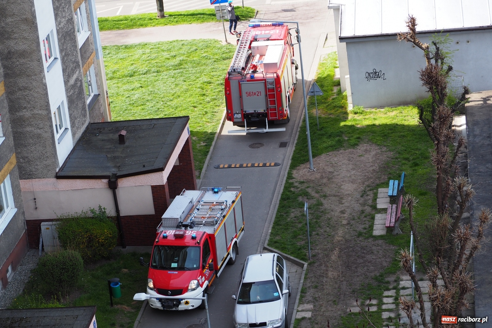 Zdjęcie w galerii na portalu naszraciborz.pl: Raport 998. Czad w mieszkaniu przy Katowickiej. Zwłoki mężczyzny w Krowiarkach wiadomości z regionu