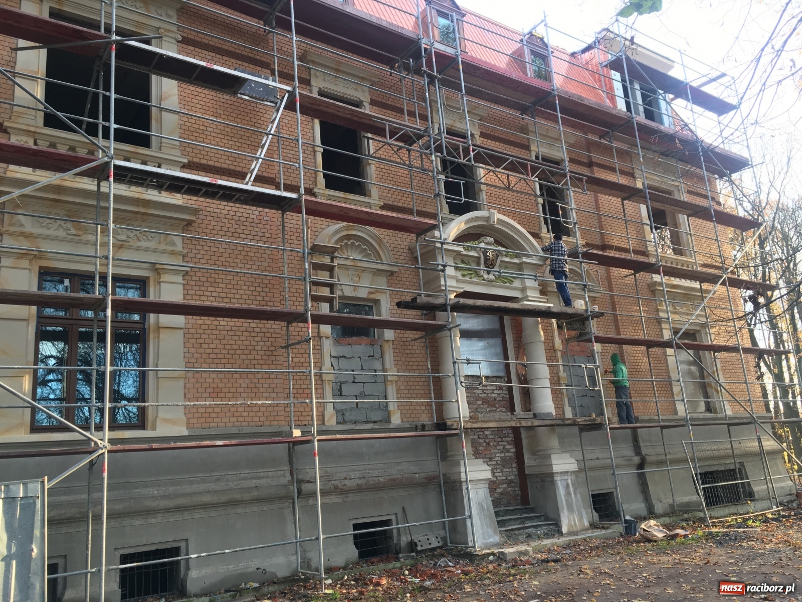 Zdjęcie w galerii na portalu naszraciborz.pl: Fundacja z Rzuchowa dostała 200 tys. zł na odbudowę pałacu  wiadomości z regionu