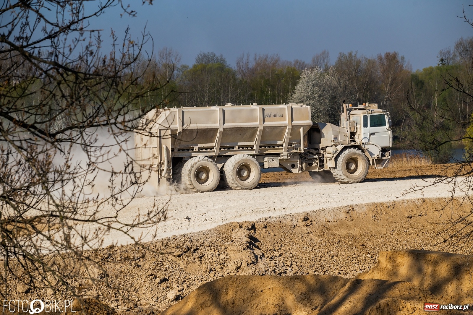 Zdjęcie w galerii na portalu naszraciborz.pl: Strabag Infrastruktura szybko posuwa się do przodu [FOTO] wiadomości z regionu