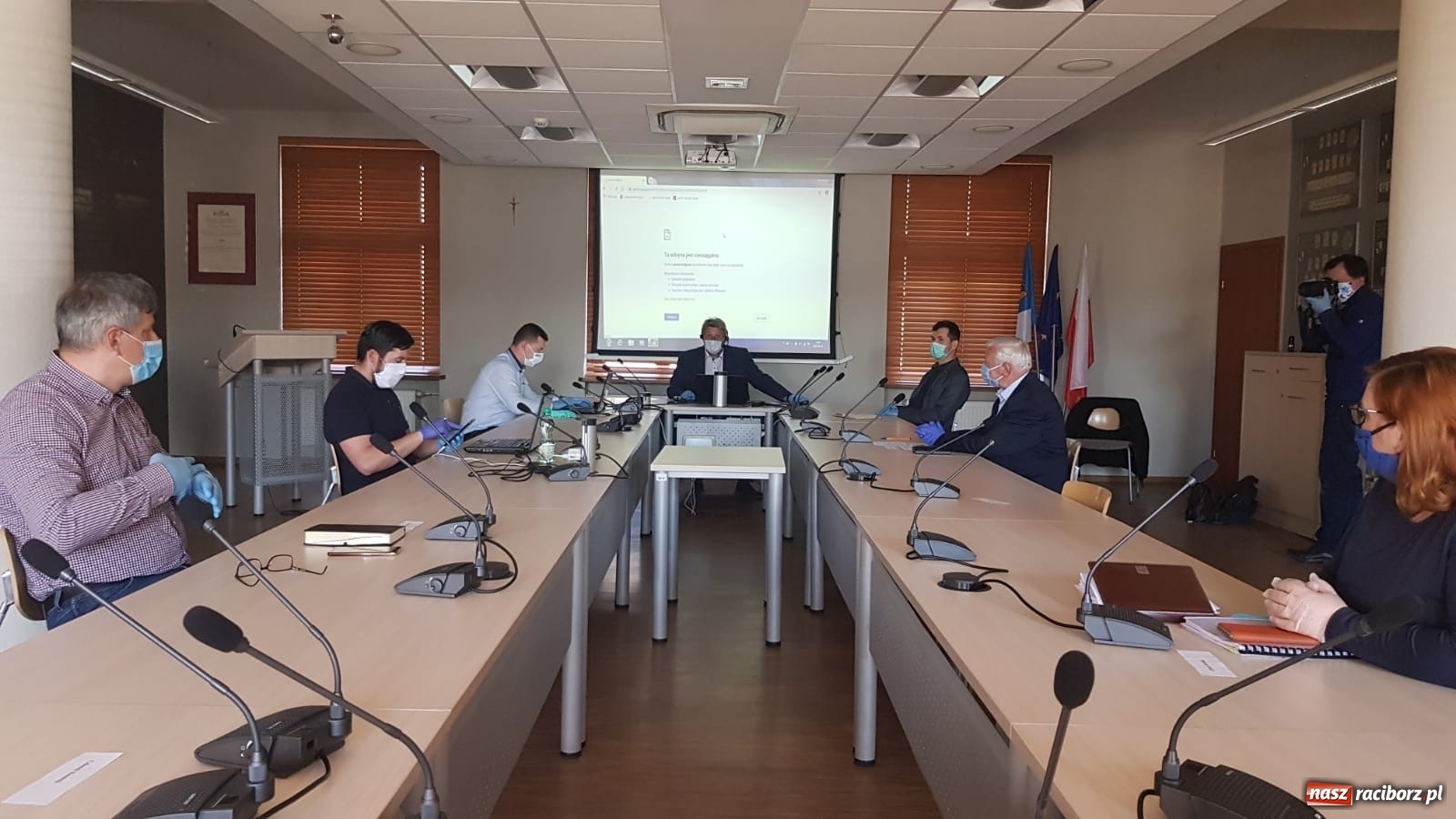 Zdjęcie w galerii na portalu naszraciborz.pl: Franciszek Marcol o posiedzeniu komisji: jedna wielka porażka!  wiadomości z regionu