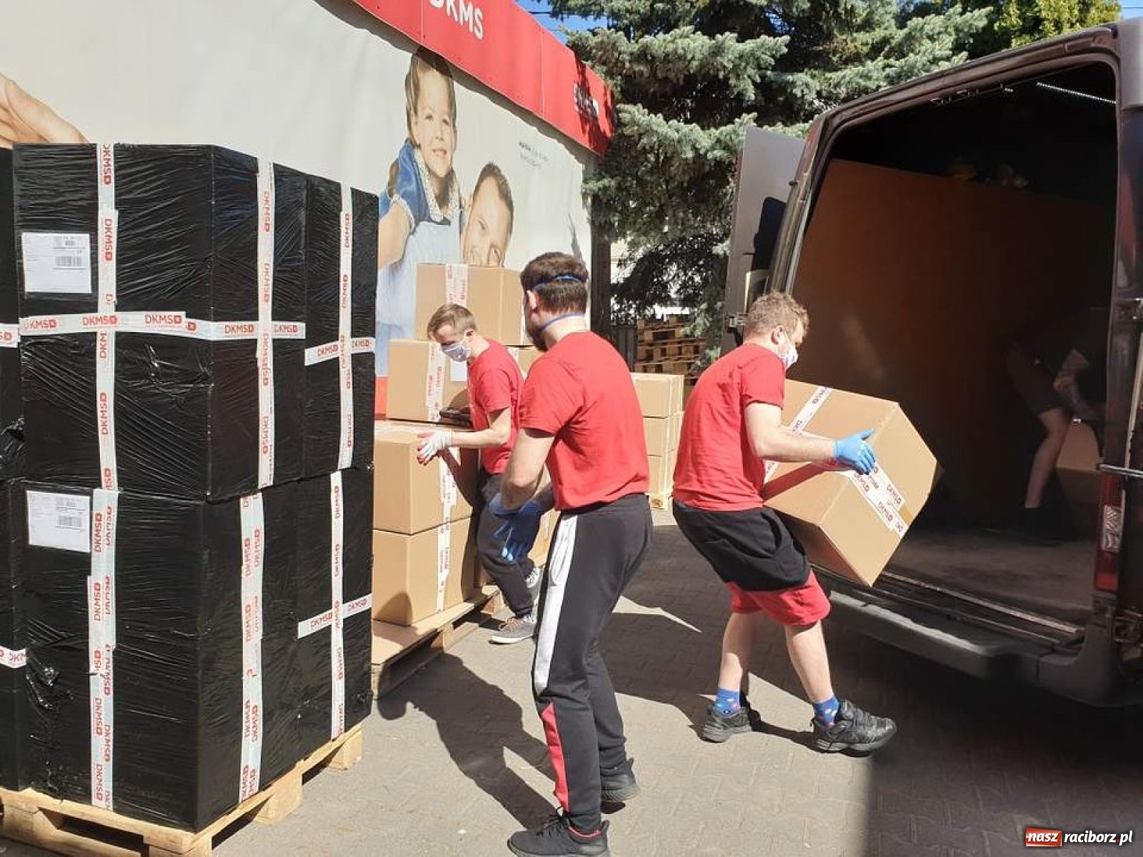 Zdjęcie w galerii na portalu naszraciborz.pl: Fundacja DKMS wsparła kliniki transplantacji szpiku wiadomości z regionu