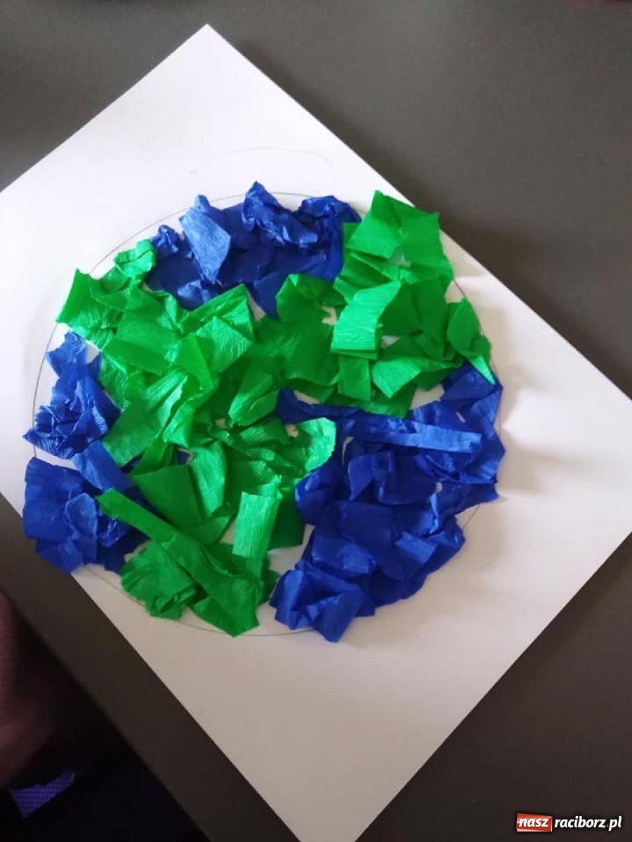 Zdjęcie w galerii na portalu naszraciborz.pl: Światowy Dzień Ziemi. Uczniowie ZSS pamiętają o ekologii wiadomości z regionu